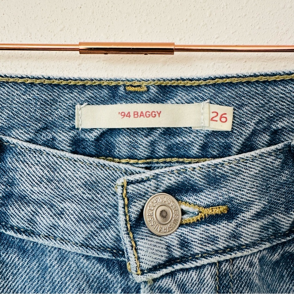 Levi's Light Indigo '94 Baggy Jeans Classic Blue Denim Straight Leg - Picture 7 of 8